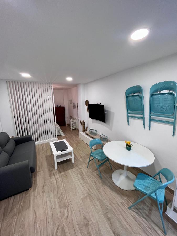 Gatu Villa Paraguay , Preferente Mayores 25 Anos Y Familias Cádiz Eksteriør bilde