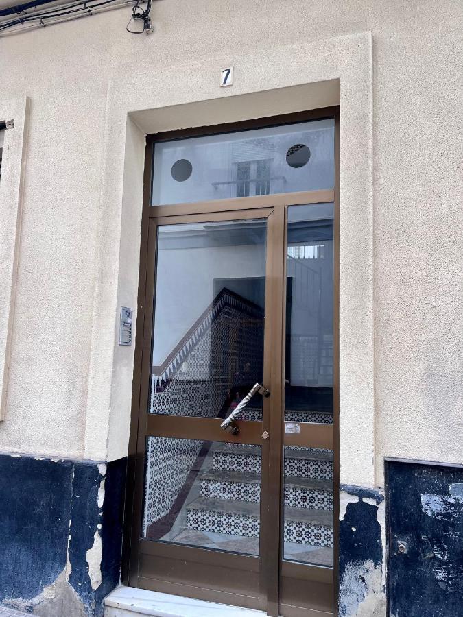 Gatu Villa Paraguay , Preferente Mayores 25 Anos Y Familias Cádiz Eksteriør bilde